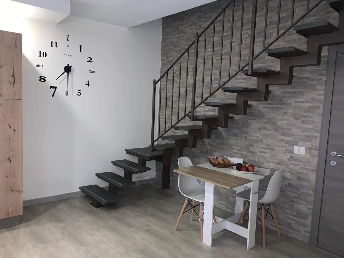 Nuovissimo Appartamento Indipendente Al Centro !! Катания Экстерьер фото
